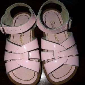 REDUCED! Sun San salt water sandals